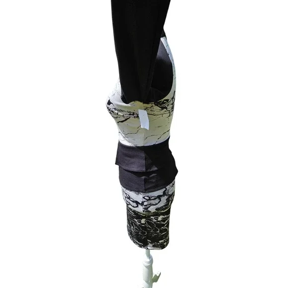 NWT Xsmall Bebe dress abstract - Picture 2 of 5